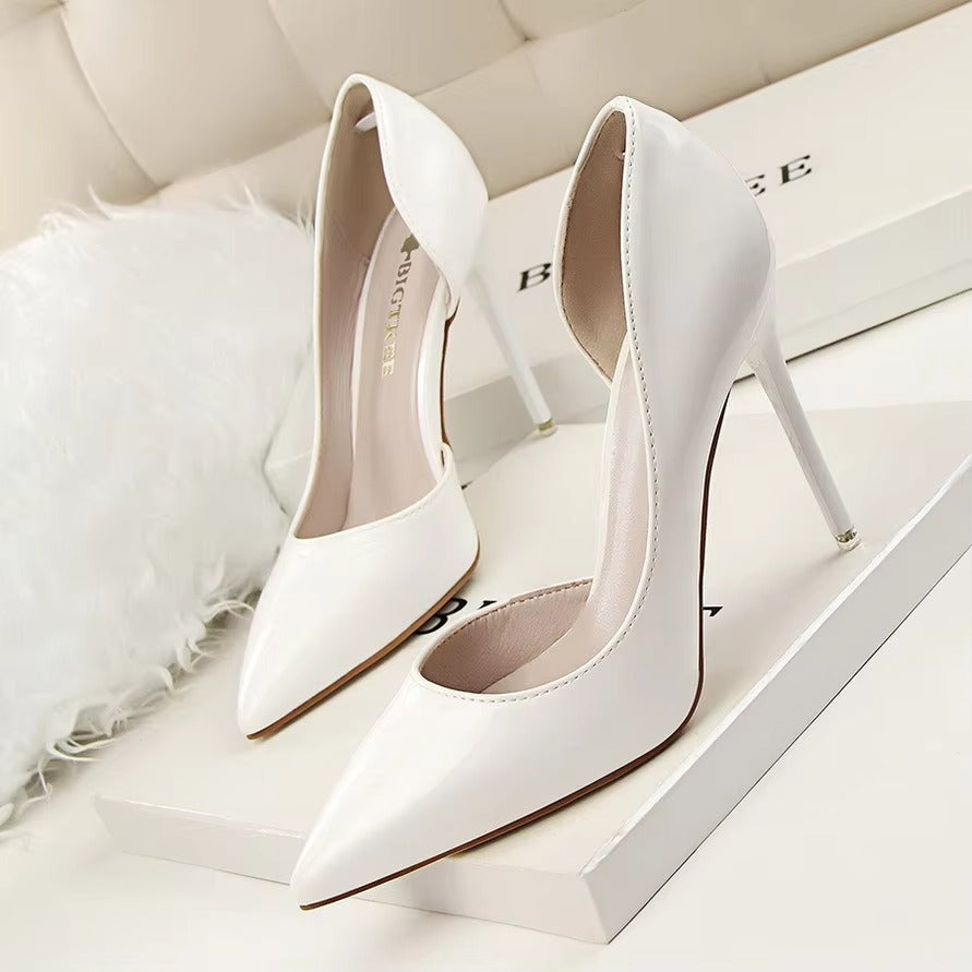 Korean Fashion Slim Heel High-heels – Patent Leather, Pointed Hollow (Sexy)