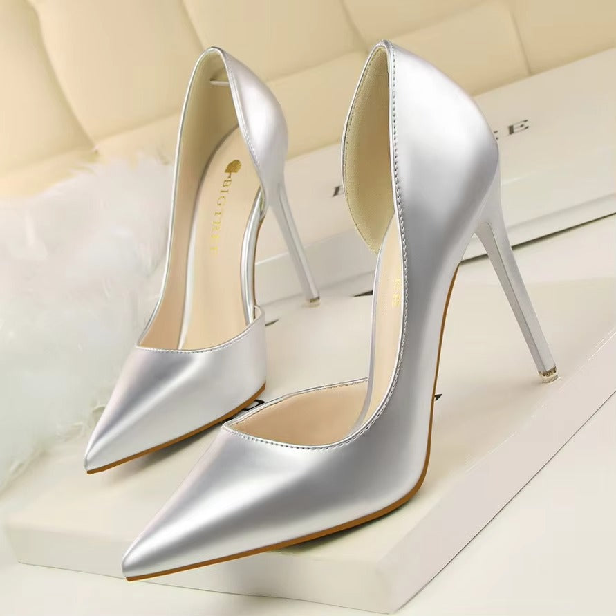 Minimalist Slim Heeled High-heels – Patent Leather, Shallow Mouth, Pointed Hollow (Sexy)