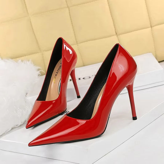 6122-8 Red Patent Leather Heels – 10cm, Closed Toe, Ankle Slip-On (Size 43)