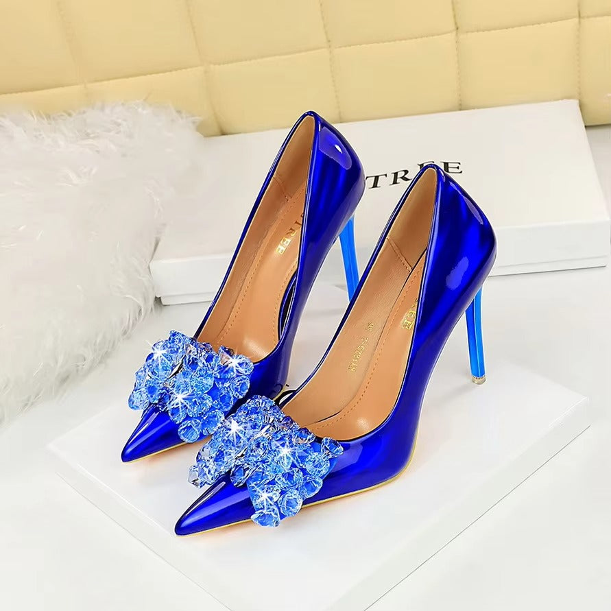 Banquet High Heels – Shallow Pointed, Crystal Bow