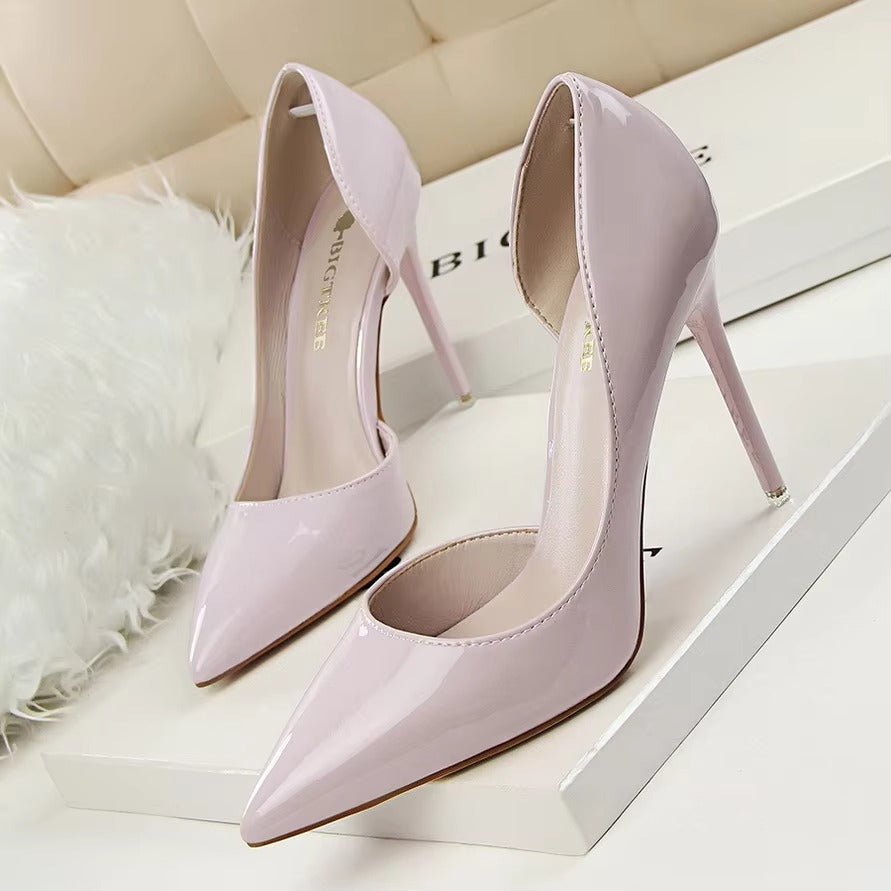 Minimalist Slim Heeled High-heels – Patent Leather, Shallow Mouth, Pointed Hollow (Sexy)
